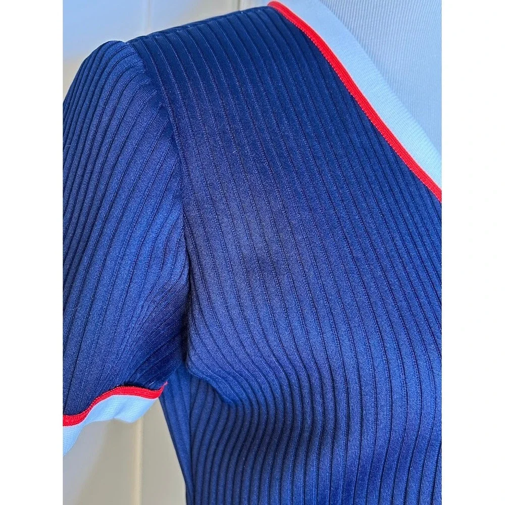 Vintage 1970s Leslie Fay Navy Blue White Pleated Knit Dress Red Trim V-Neck - Picture 3 of 15